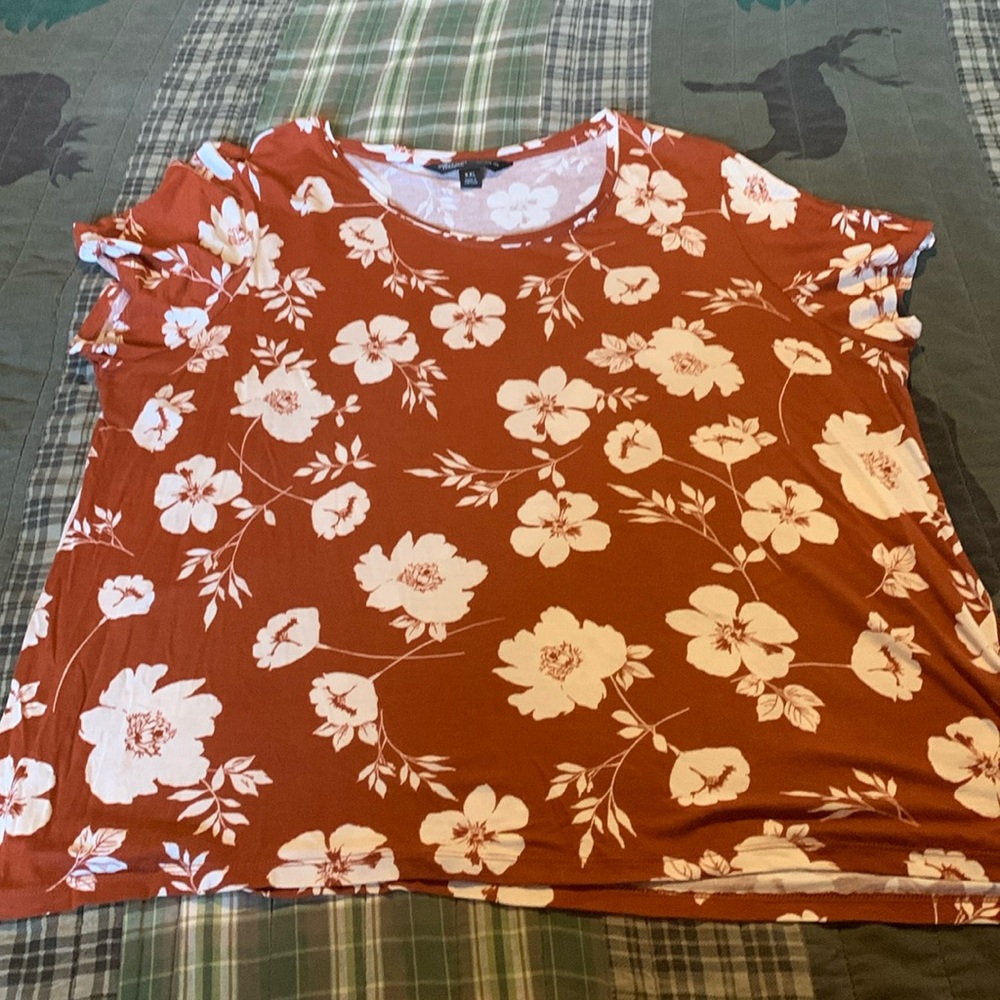 Simply vera by Vera Wang size XXL top